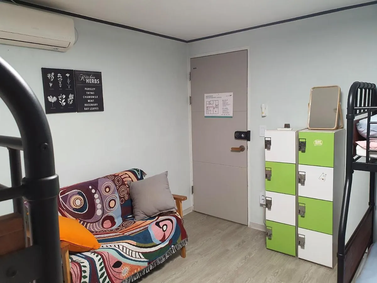 Bunk Backpackers Guesthouse Seoul