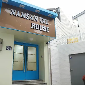 2* Konukevi Namsan Gil House