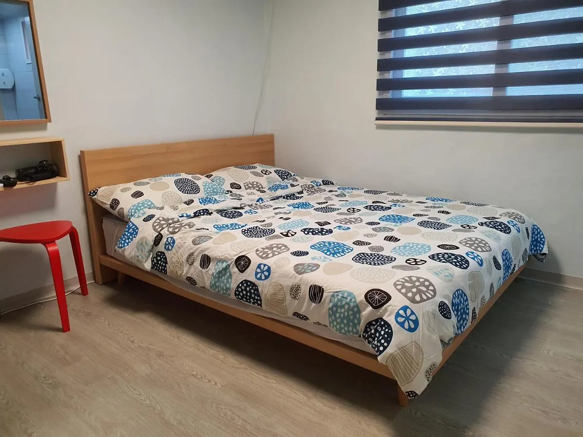 Bunk Backpackers Guesthouse Seul Konukevi
